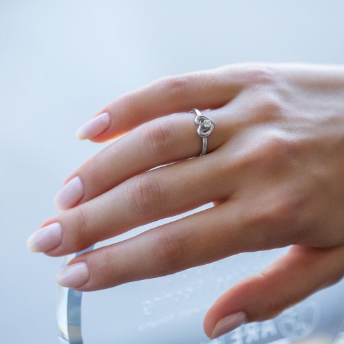 Inel logodnă cu diamant, din aur alb/galben de 18 kt, I 117L, în formă de inimă