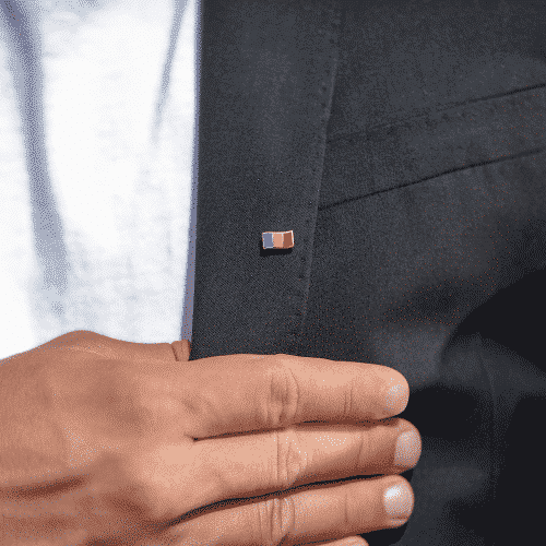 pin aur tricolor