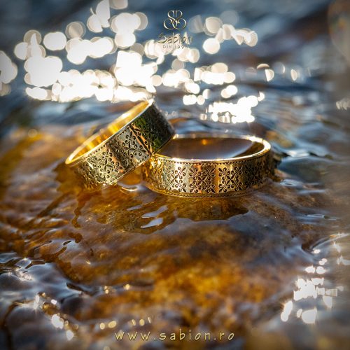 Verighete tradițional spirituale Crinul Regal, COD 5/4, aur 14 kt, colecția Facerea