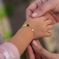 Brățară din aur galben de 14 kt, cu tăbliță personalizabilă și inimă roz, model IPB 001