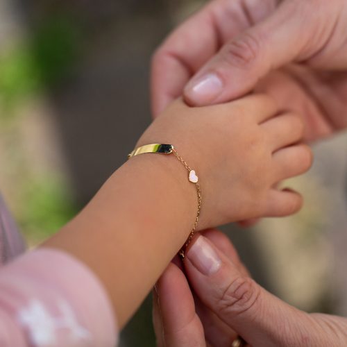 Brățară din aur galben de 14 kt, cu tăbliță personalizabilă și inimă roz, model IPB 001